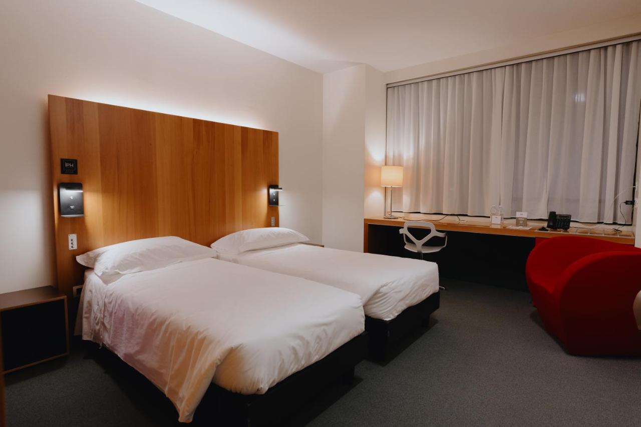 New Ipoint Hotel Сан Джовани ин Персичето Екстериор снимка