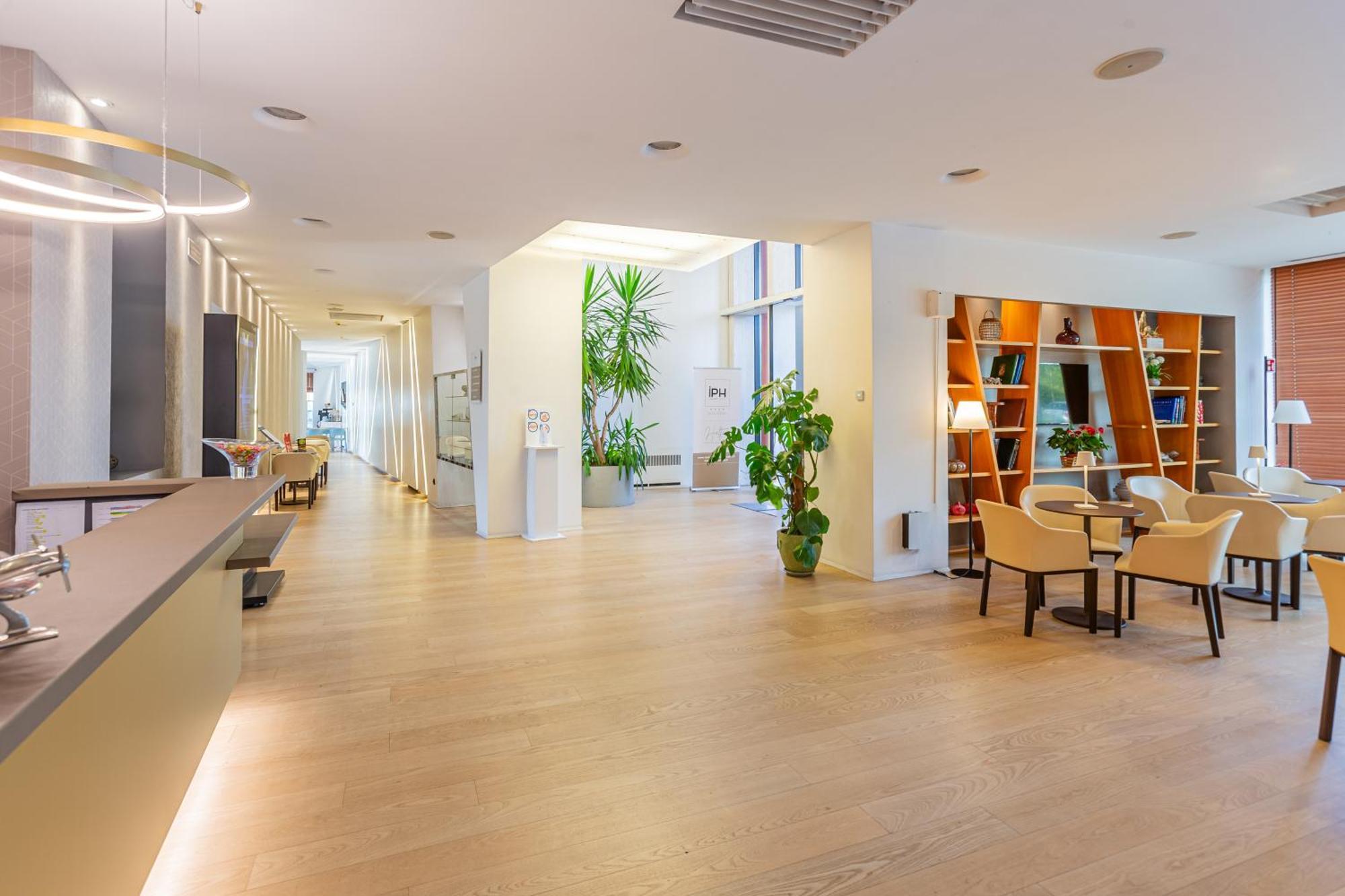 New Ipoint Hotel Сан Джовани ин Персичето Екстериор снимка