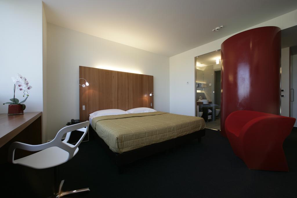 New Ipoint Hotel Сан Джовани ин Персичето Екстериор снимка